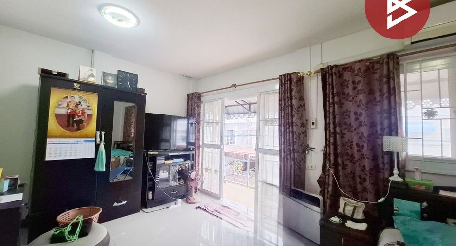 For sale 2 bedrooms townhouse in Mueang Chachoengsao, Chachoengsao