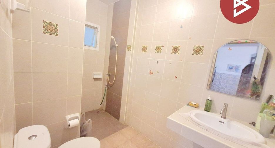 For sale 2 bedrooms townhouse in Mueang Chachoengsao, Chachoengsao