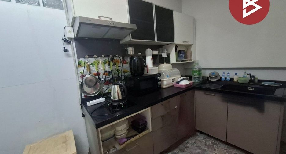 For sale 2 bedrooms townhouse in Mueang Chachoengsao, Chachoengsao
