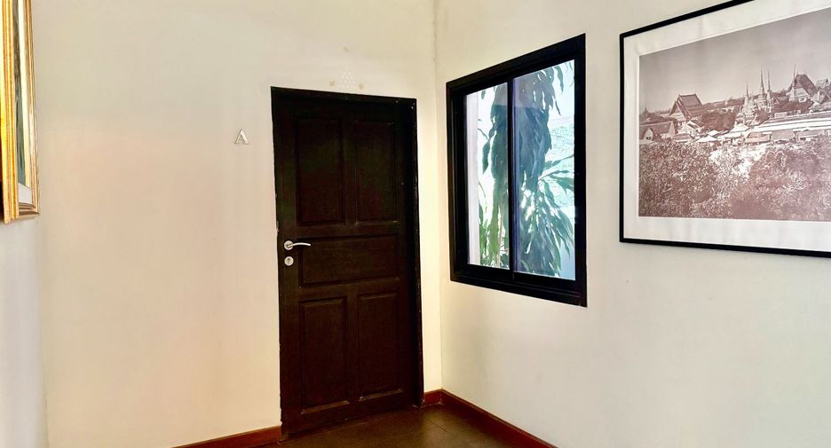 出售 12 卧室 商业空间 在 Khlong Toei, 曼谷