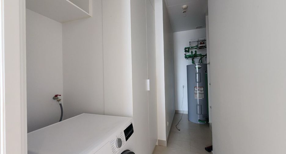 Condo en alquiler de 2 habitaciones en Bang Kho Laem, Bangkok