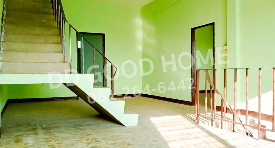À vendre 7 chambres local commercial à Sam Phran, Nakhon Pathom
