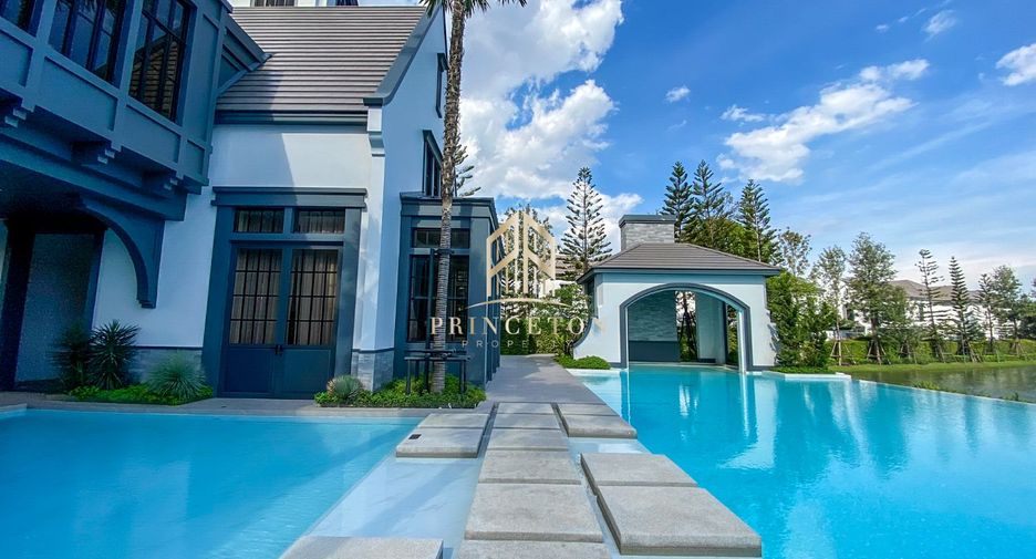 For sale 4 bedrooms house in Saphan Sung, Bangkok