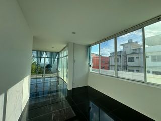 Büro zur Miete und zum Kauf mit 9 Zimmer in Mueang Chon Buri, Chonburi