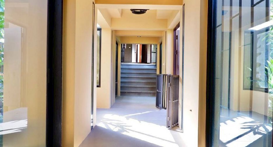 For sale 7 bedrooms house in Hang Dong, Chiang Mai