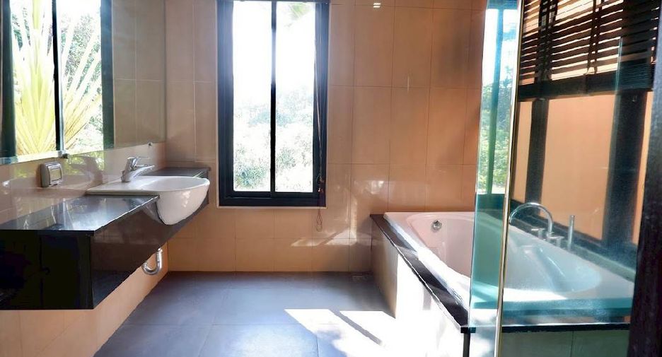 For sale 7 bedrooms house in Hang Dong, Chiang Mai