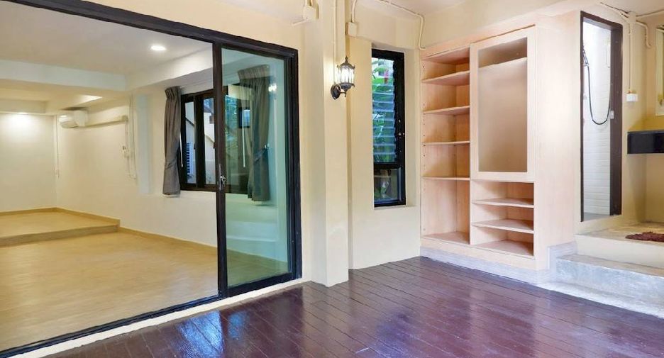 For sale 7 bedrooms house in Hang Dong, Chiang Mai