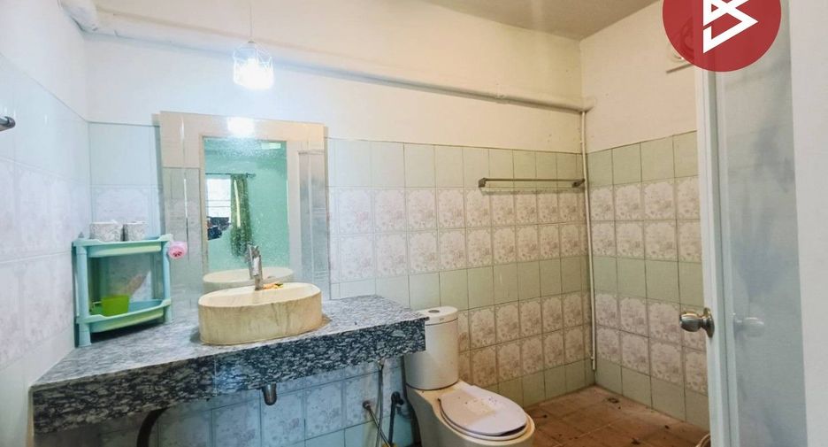 Casa en venta de 3 habitaciones en Phanat Nikhom, Chonburi