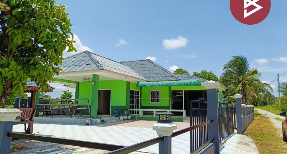 Casa en venta de 3 habitaciones en Phanat Nikhom, Chonburi