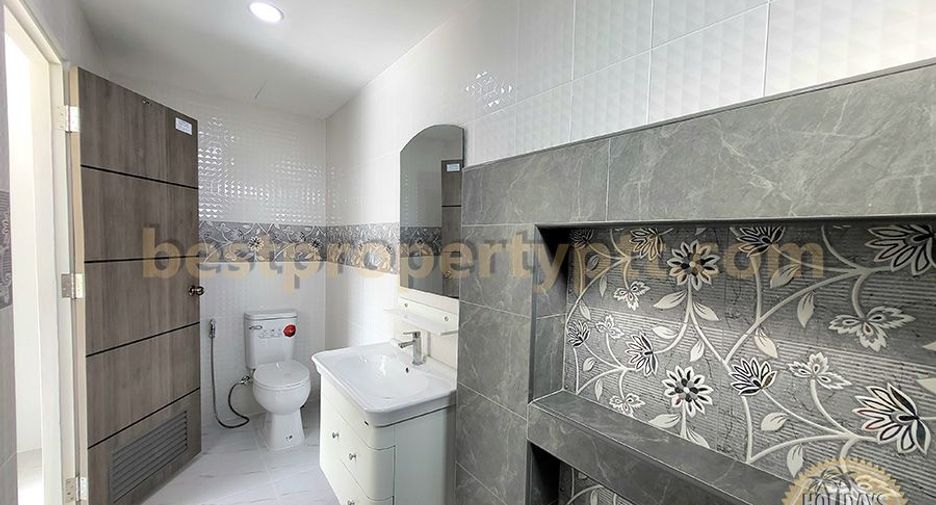 Villa en venta de 4 habitaciones en Sattahip, Chonburi