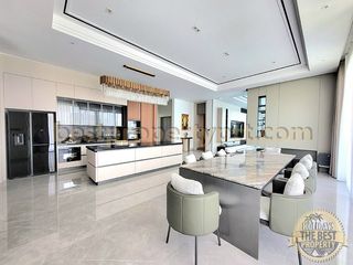 For sale 4 bedrooms villa in Bang Lamung, Chonburi