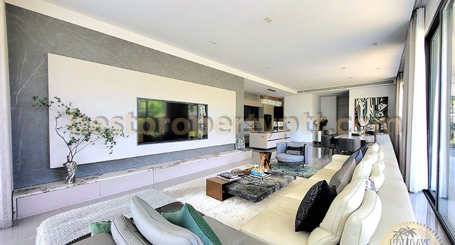 For sale 4 bedrooms villa in Bang Lamung, Chonburi