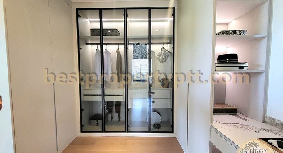 For sale 4 bedrooms villa in Bang Lamung, Chonburi