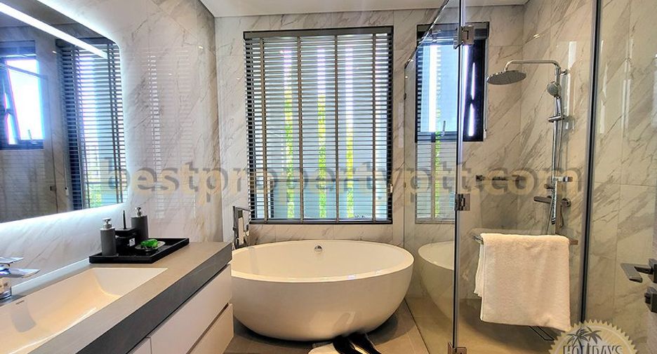 For sale 4 bedrooms villa in Bang Lamung, Chonburi