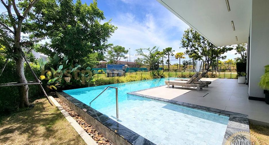 For sale 4 bedrooms villa in Bang Lamung, Chonburi