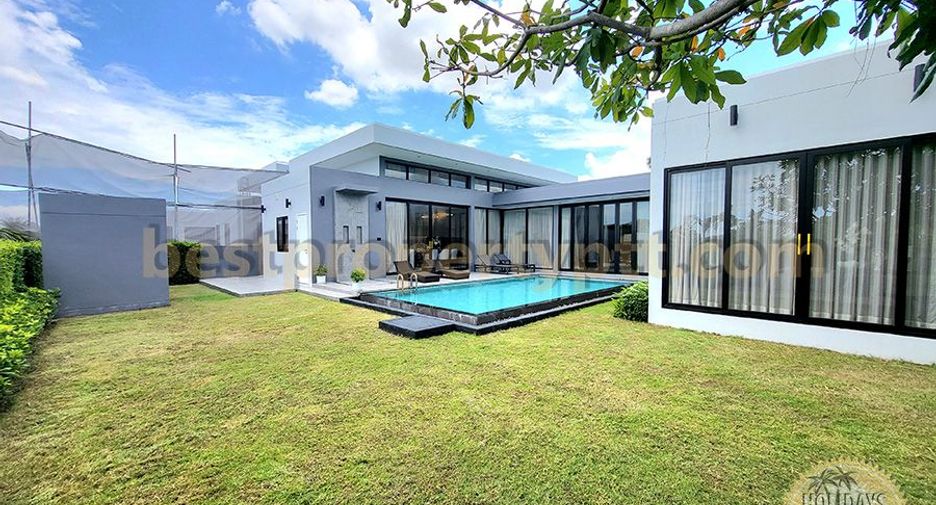 For sale 3 bedrooms villa in Bang Lamung, Chonburi