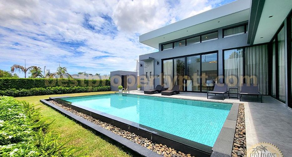For sale 3 bedrooms villa in Bang Lamung, Chonburi
