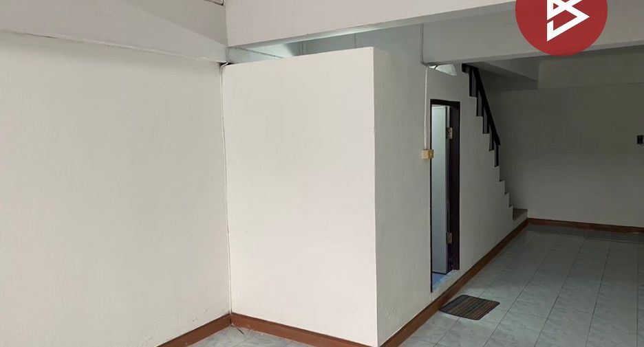 For sale 2 bedrooms retail Space in Min Buri, Bangkok