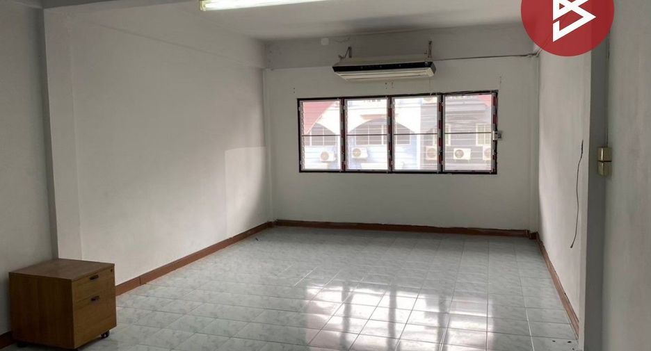 For sale 2 bedrooms retail Space in Min Buri, Bangkok