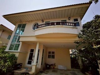 For sale 3 bedrooms house in Mueang Pathum Thani, Pathum Thani