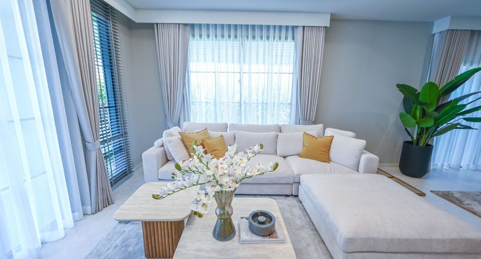 For rent and for sale 4 bedrooms house in Mueang Samut Prakan, Samut Prakan