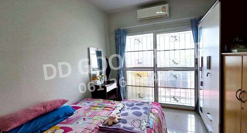 Casa adosada en venta de 3 habitaciones en Wang Noi, Phra Nakhon Si Ayutthaya