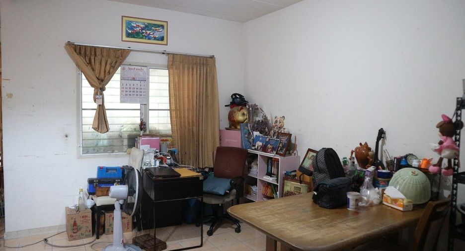 For sale 3 bedrooms townhouse in Bang Khun Thian, Bangkok
