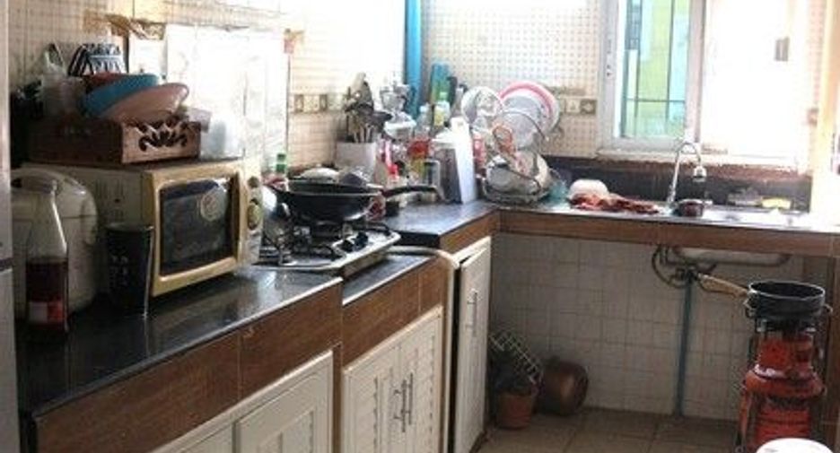 For sale 3 bedrooms townhouse in Bang Khun Thian, Bangkok