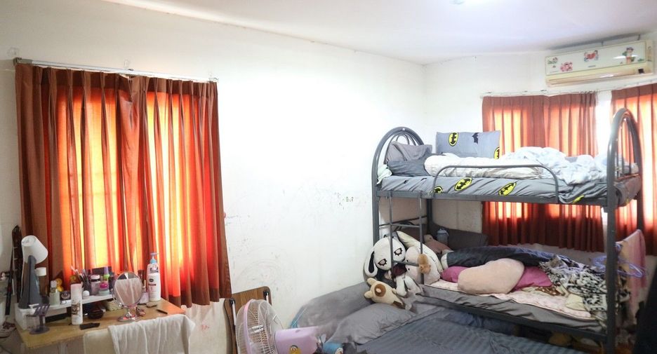 For sale 3 bedrooms townhouse in Bang Khun Thian, Bangkok