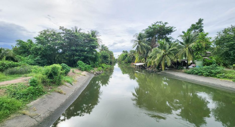 À vendre terrain à Krathum Baen, Samut Sakhon