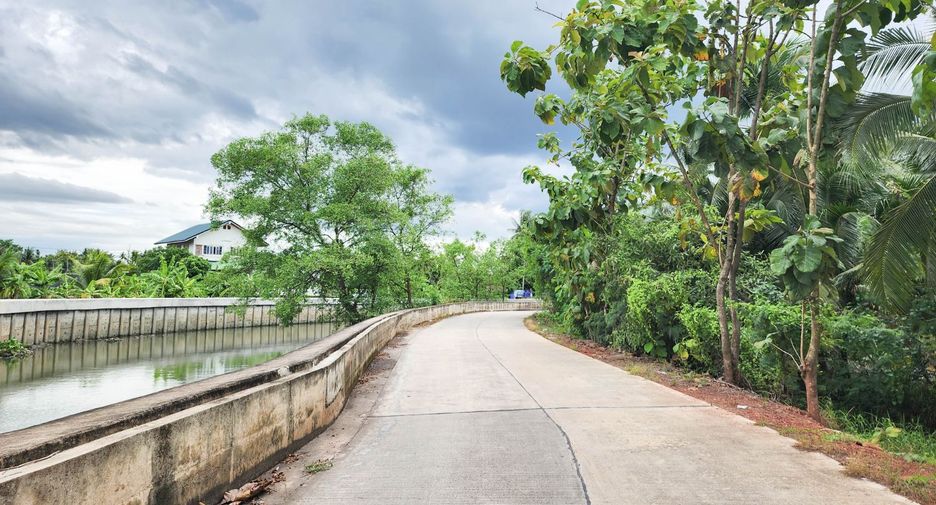 À vendre terrain à Krathum Baen, Samut Sakhon