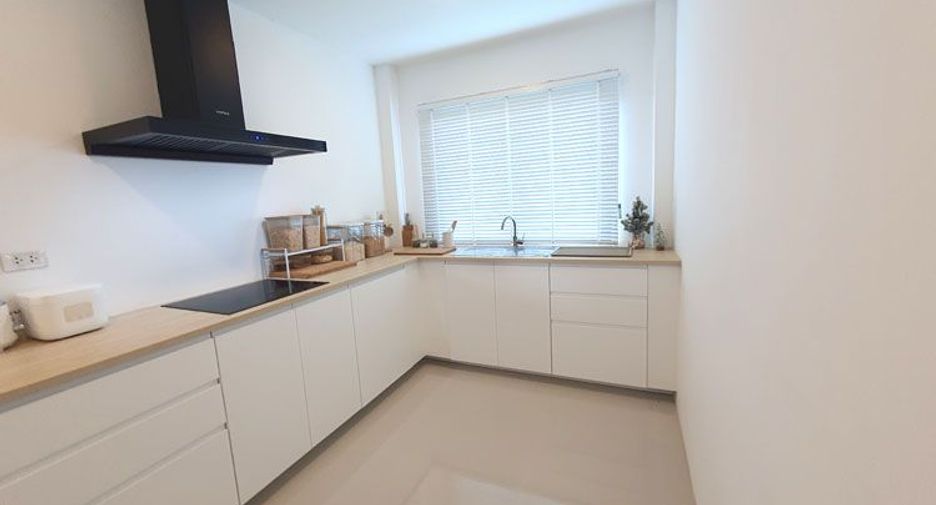 Haus zum Kauf mit 3 Zimmer in Sai Noi, Nonthaburi