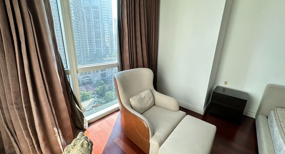 Condo en alquiler de 2 habitaciones en Pathum Wan, Bangkok