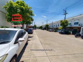 Продажа 4 спальни таунхаус в Khlong Luang, Патумтани