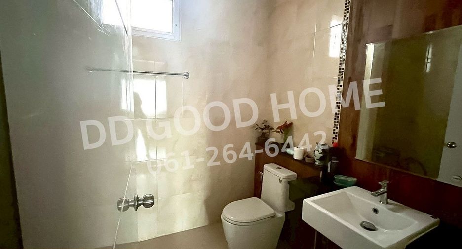 For sale 4 bedrooms house in Mueang Chiang Rai, Chiang Rai