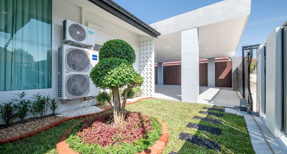 For sale 4 bedrooms villa in Bang Lamung, Chonburi