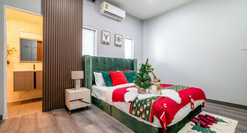 For sale 4 bedrooms villa in Bang Lamung, Chonburi