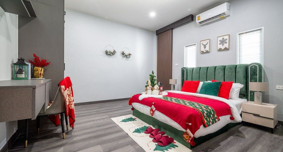 For sale 4 bedrooms villa in Bang Lamung, Chonburi