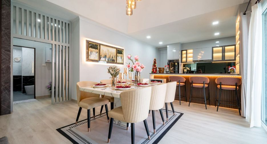 For sale 4 bedrooms villa in Bang Lamung, Chonburi