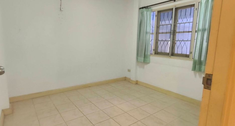 Casa en venta de 3 habitaciones en San Sai, Chiang Mai