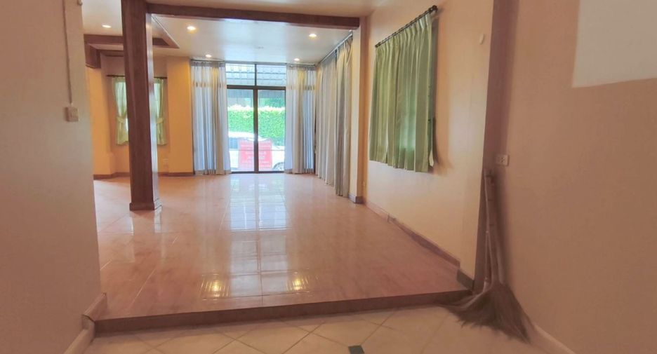 Casa en venta de 3 habitaciones en San Sai, Chiang Mai