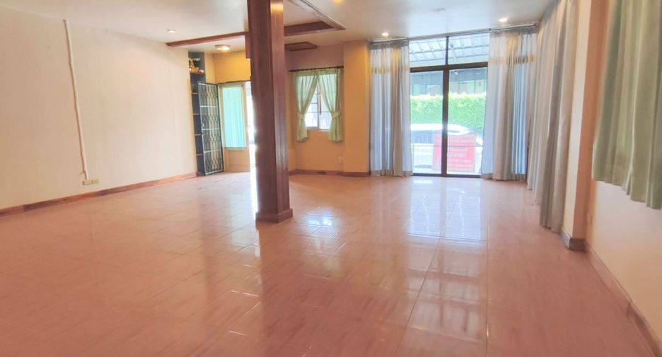 Casa en venta de 3 habitaciones en San Sai, Chiang Mai