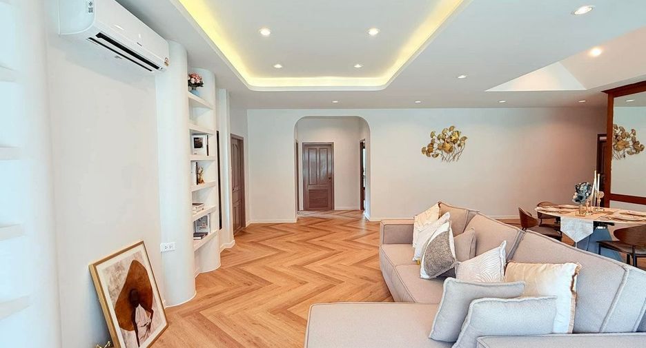 For sale 3 bedrooms house in Bang Lamung, Chonburi