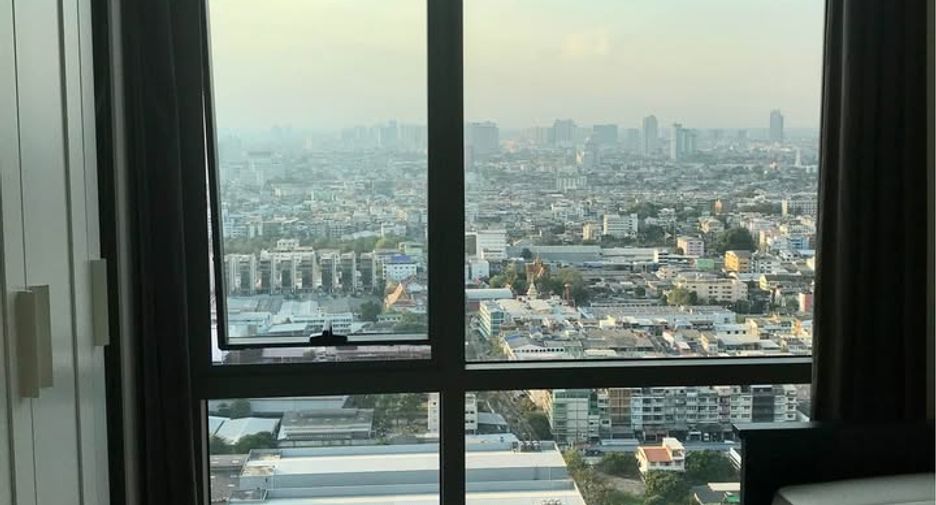 À louer 2 chambres condo à Yan Nawa, Bangkok