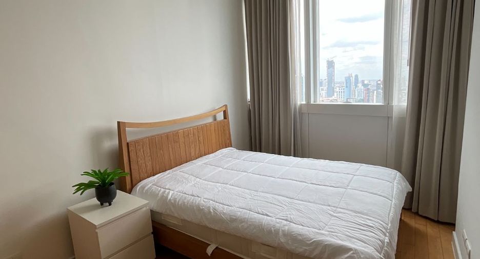 Condo en alquiler de 3 habitaciones en Khlong Toei, Bangkok