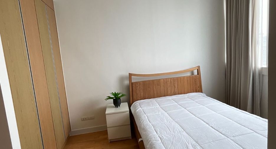 Condo en alquiler de 3 habitaciones en Khlong Toei, Bangkok