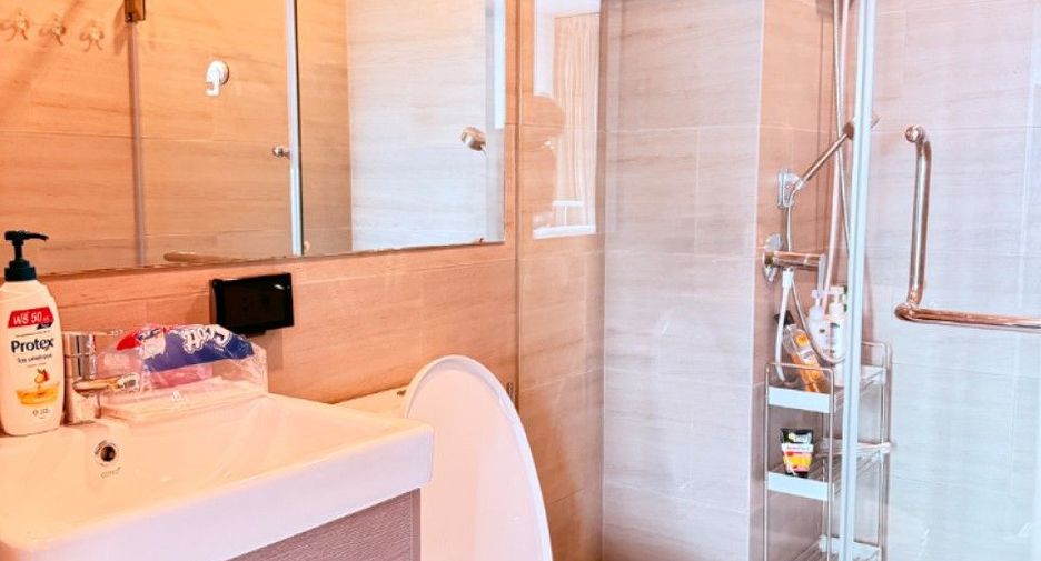 For rent and for sale 1 bed condo in Mueang Rayong, Rayong