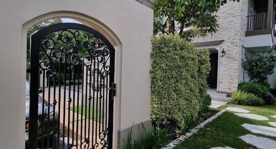 For rent 4 ベッドルーム house in Bang Khen, Bangkok
