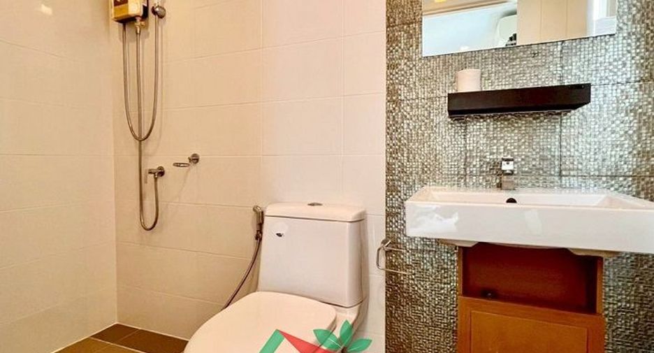 For sale 3 bedrooms townhouse in Bang Khen, Bangkok