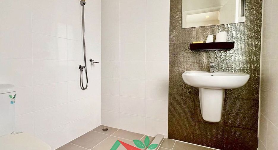 For sale 3 bedrooms townhouse in Bang Khen, Bangkok